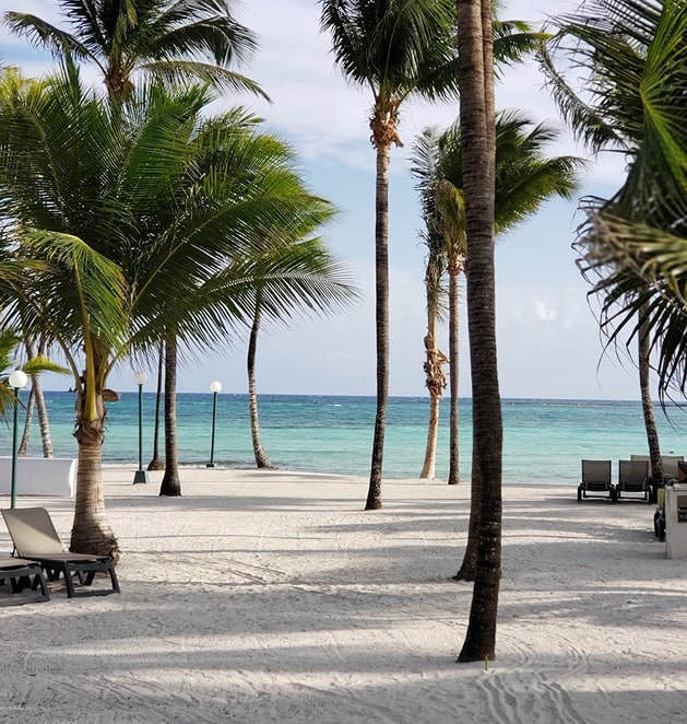 Cancun Airport Transportation to Cancún Hotel Zone Cancun Airport Transportation to Cancún Hotel Zone